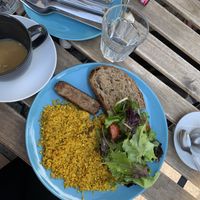 scrambled tofu eggs, pieces of tempeh, beyond sausage at Satsang in Prague