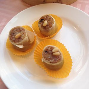 Vegan Hsiao Mai - just so so at GōngDé Lín - Godly - Nanjing Rd in Shanghai