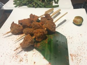 Mock chicken skewers at Zǎozǐ Shù - Vegetarian Life Style - HuaiHai in Shanghai