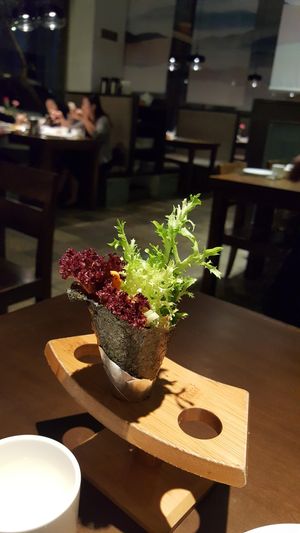 The hand roll was basically greens and vegetarian 肉松, but I liked it. at Zǎozǐ Shù - Vegetarian Life Style - HuaiHai in Shanghai