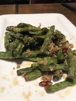 French beans at Zǎozǐ Shù - Vegetarian Life Style - HuaiHai in Shanghai