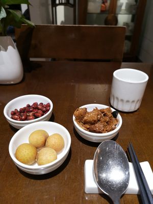 They bring some roasted bean, lyche and mock meat at Zǎozǐ Shù - Vegetarian Life Style - HuaiHai in Shanghai