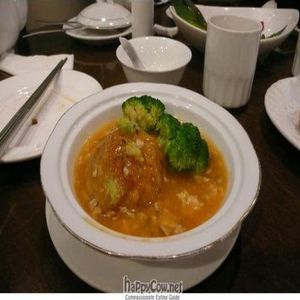 Fake Crab with broccoli  at Zǎozǐ Shù - Vegetarian Life Style - HuaiHai in Shanghai