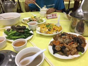 4 person set menu at Po Lin Monastery 寶蓮禪寺齋堂 in Outlying Islands