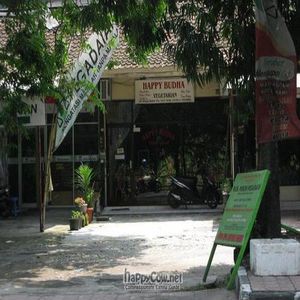 Front of restaurant at Happy Buddha in Kuta