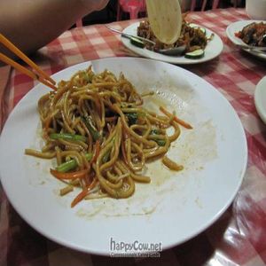 mee goreng at Happy Buddha in Kuta