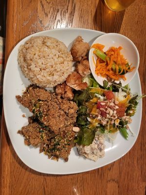 Holiday Lunch Set at Green Earth in Osaka