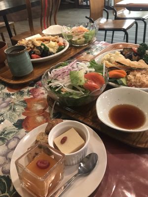 My first dinner at Crayon House 😍😍 happyyy at Crayon House in Tokyo