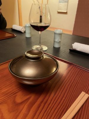 Serving bowl  at Daigo in Tokyo