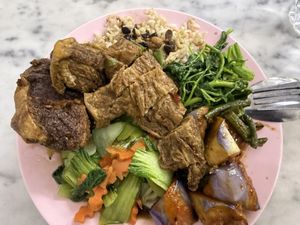 A delicious healthy dish 😋  at Ee Beng Vegetarian Food 毅明素食 in Penang