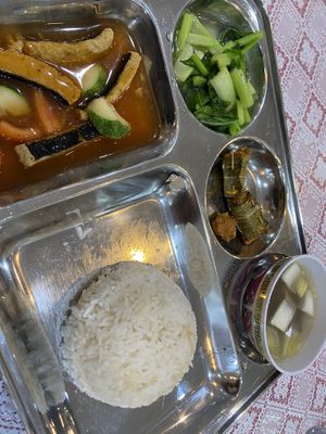 Free food always tastes amazing.  at Kek Lok Si Vegetarian Restaurant 极乐寺素食餐厅 in Penang