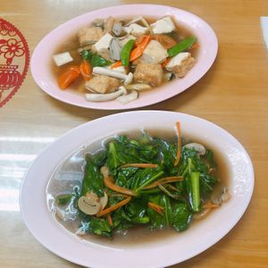 Veges and tofu at Lu Ye Yuan Vegetarian in Bukit Mertajam