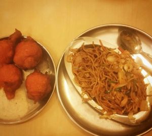 Chilli Garlic Noodles with Bahjis  at Woodlands Vegetarian Restaurant - Georgetown in Penang