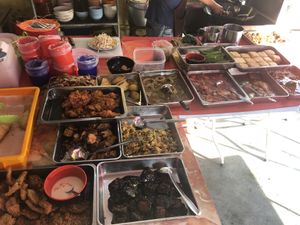 Food variety  at Chang Sow Chai Vegetarian长寿斋素食 in Penang