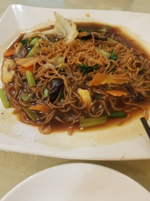 Braised yee mee. RM8.80 small portion at NEU Vegetarian Restaurant in Petaling Jaya