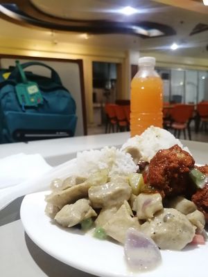 gluten and meatballs at Healthy Bites in Pasay City