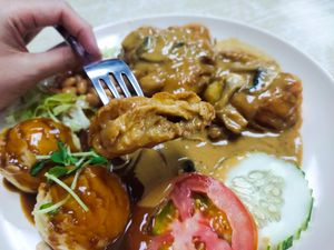 Braised chicken set at Ci Hang 慈航 in Central Singapore