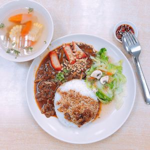 Mushroom stewed rice with veges and soup at Ci Hang 慈航 in Central Singapore