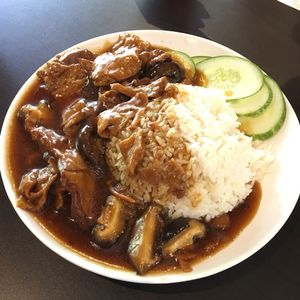 Vegetarian duck rice at Divine Realm 天运素食园 in Northeast Singapore