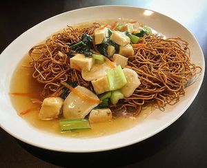 Crispy noodles at Divine Realm 天运素食园 in Northeast Singapore