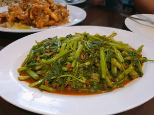 Spicy kangkong at Divine Realm 天运素食园 in Northeast Singapore
