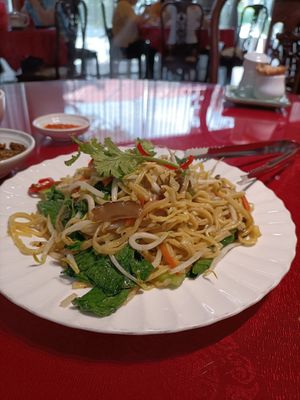 Ee fun noodles at Fo You Yuan 佛有缘 in Central Singapore