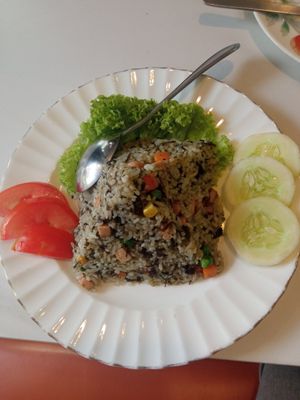 Olive fried rice at Fo You Yuan 佛有缘 in Central Singapore