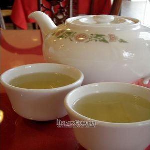 Chrysanthemum Tea @ $2 at Fo You Yuan 佛有缘 in Central Singapore
