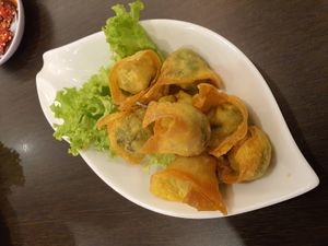 Fried wanton at Greenland Vegetarian Restaurant 菩提林 in Northeast Singapore