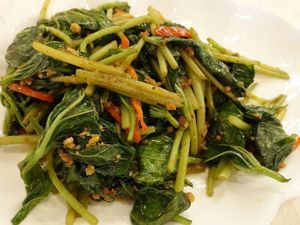 Balacang sweet potato leaves at Greenland Vegetarian Restaurant 菩提林 in Northeast Singapore