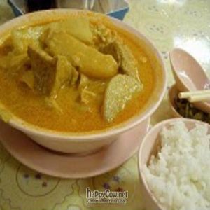 Vegetable Curry @ $4, Steamed Rice (small) @ S$0.50 at Happy Realm Vegetarian in Central Singapore