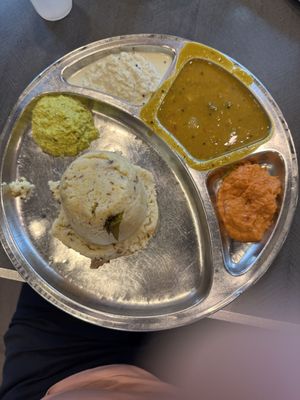 Vegan Kara (Savoury) Pongal with 3 chutneys and Sambhar  #Veganuary at Komala Vilas - Serangoon Rd in Central Singapore