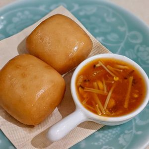 Fried Man Tou Served with Chilli Gravy at Ling Zhi Restaurant 灵芝 - Orchard in Central Singapore
