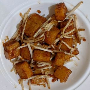 Stir-Fried Carrot Cake with Preserved Vegetables  at Ling Zhi Restaurant 灵芝 - Orchard in Central Singapore