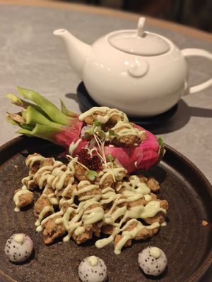  at LingZhi Greens in Central Singapore