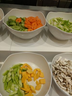 Buffet at  Ling Zhi Restaurant 灵芝 - Novena in Central Singapore