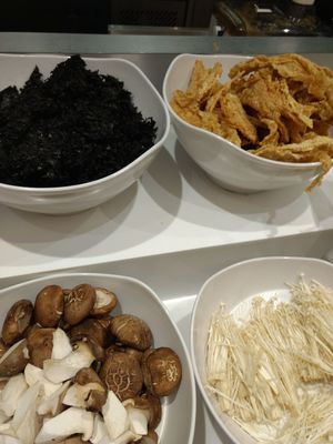 Buffet at  Ling Zhi Restaurant 灵芝 - Novena in Central Singapore