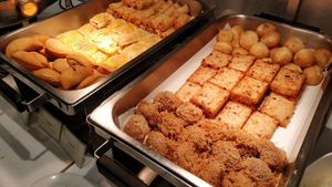 Fried stuff at  Ling Zhi Restaurant 灵芝 - Novena in Central Singapore