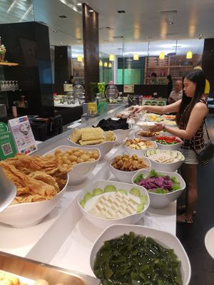 Varieties of vegetables to select at  Ling Zhi Restaurant 灵芝 - Novena in Central Singapore