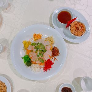 Lohei/ yusheng (cny 2021) at Miao Yi 妙益素食楼 in Central Singapore