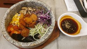 Monkey head bibimbap at Nature Cafe 自然素食 - Bukit Merah in Central Singapore