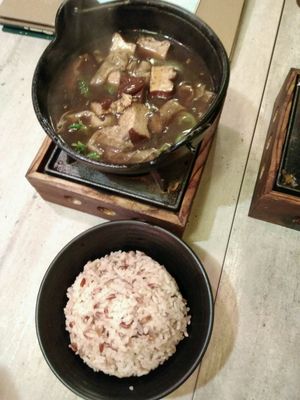 Braised mushroom beancurd with rice at Nature Cafe 自然素食 - Bukit Merah in Central Singapore