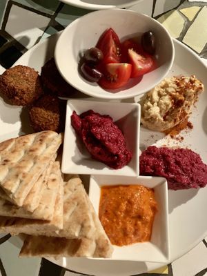 Small mezze platter to share as starter at Original Sin in Central Singapore