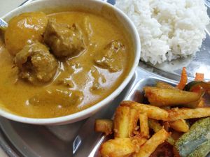 Curry mutton with rice with achar at Su Shi Piao Xiang 素食飘香 - Fortune Centre in Central Singapore