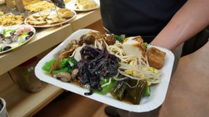 Choose whatever u like at Sān Lái SùShí - Sun Like in Taipei