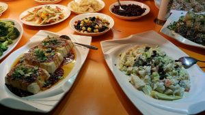 Dishes at Tong-1 Vegetarian Garden in Taipei