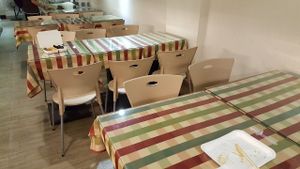 seating at Tong-1 Vegetarian Garden in Taipei