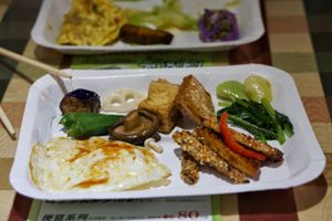 meal example at Tong-1 Vegetarian Garden in Taipei