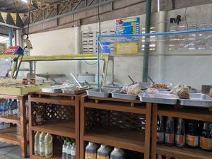 big variety   at Youta Jay Vegetarian Food in Ayutthaya