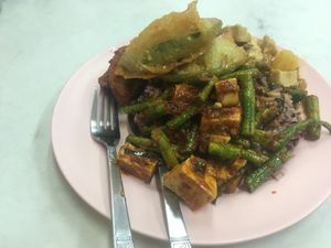 Whole plate for 60 Baht  at Aroi Vegetarian food - Arawy in Bangkok